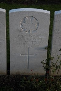 Lijssenthoek Military Cemetery - Alexander, Henry James