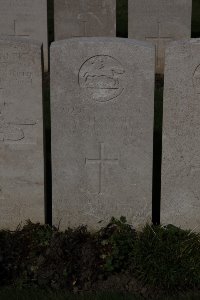 Lijssenthoek Military Cemetery - Alexander, Valentine