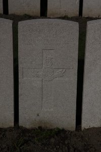 Lijssenthoek Military Cemetery - Allen, J