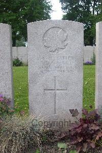 Lijssenthoek Military Cemetery - Alward, E S