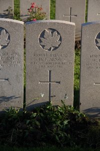 Lijssenthoek Military Cemetery - Arno, H F