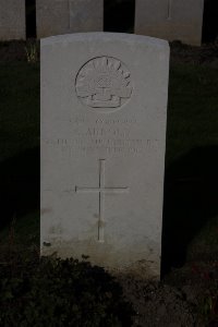 Lijssenthoek Military Cemetery - Arnold, Reuben