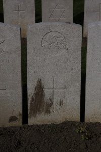Lijssenthoek Military Cemetery - Ashton, Thomas