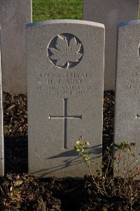 Lijssenthoek Military Cemetery - Auer, H J