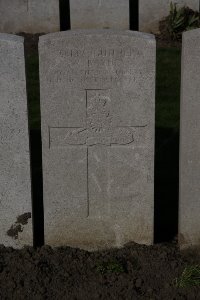 Lijssenthoek Military Cemetery - Barnes, Walter