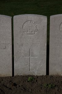 Lijssenthoek Military Cemetery - Barrett, Nathan Douglas
