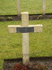 Lijssenthoek Military Cemetery - Baruteau, Romain