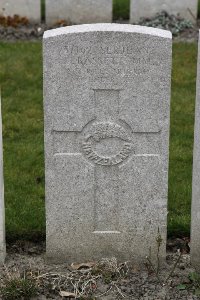 Lijssenthoek Military Cemetery - Bassett, Edmund