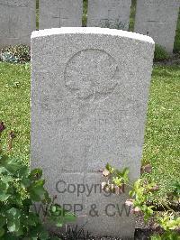 Lijssenthoek Military Cemetery - Bauer, P