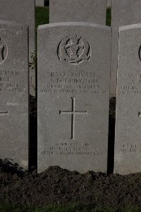 Lijssenthoek Military Cemetery - Boddington, J