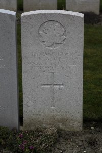 Lijssenthoek Military Cemetery - Booth, Horace
