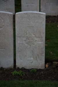 Lijssenthoek Military Cemetery - Bowyer, James William