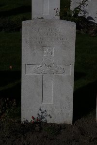 Lijssenthoek Military Cemetery - Breese, M