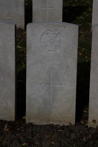 Lijssenthoek Military Cemetery - Brewer, J W