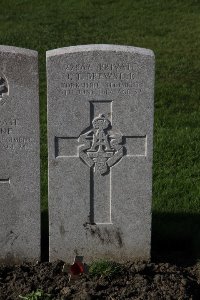 Lijssenthoek Military Cemetery - Brewster, John Thomas