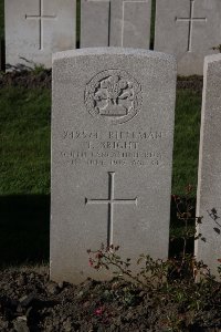 Lijssenthoek Military Cemetery - Bright, Thomas