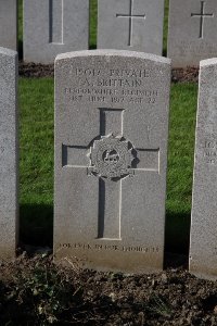 Lijssenthoek Military Cemetery - Brittain, A
