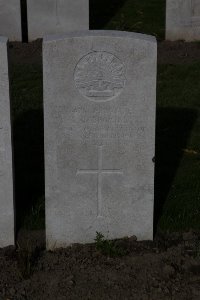 Lijssenthoek Military Cemetery - Brooks, L J
