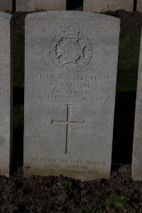 Lijssenthoek Military Cemetery - Broom, Charles
