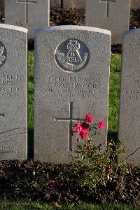 Lijssenthoek Military Cemetery - Brothwood, E