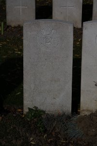 Lijssenthoek Military Cemetery - Brown, Gilbert