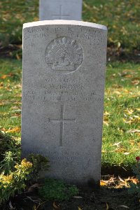 Lijssenthoek Military Cemetery - Brown, Gilbert William