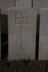 Lijssenthoek Military Cemetery - Buckborough, E