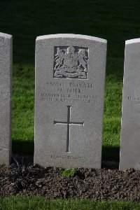 Lijssenthoek Military Cemetery - Bull, Harold
