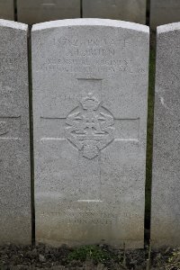 Lijssenthoek Military Cemetery - Burn, John Edward