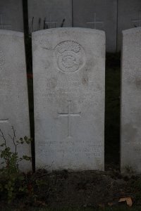 Lijssenthoek Military Cemetery - Burnett, Francis Isaac