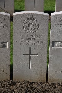 Lijssenthoek Military Cemetery - Burnett, W