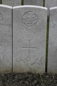 Lijssenthoek Military Cemetery - Burnley, Harry Raymond