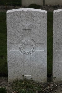 Lijssenthoek Military Cemetery - Burrow, Wallis John