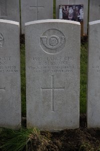 Lijssenthoek Military Cemetery - Burrows, R