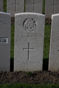 Lijssenthoek Military Cemetery - Burton, William Thomas