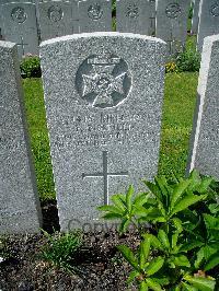 Lijssenthoek Military Cemetery - Butfield, Frederick