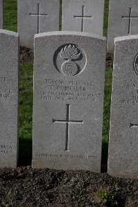 Lijssenthoek Military Cemetery - Butler, F C