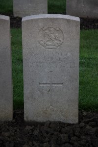 Lijssenthoek Military Cemetery - Butler, Walter William