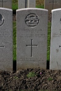 Lijssenthoek Military Cemetery - Byron, G