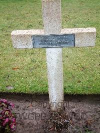 Lijssenthoek Military Cemetery - Cados, Alexandre