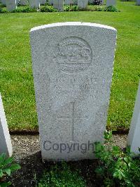 Lijssenthoek Military Cemetery - Carroll, B