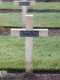 Lijssenthoek Military Cemetery - Charmouille, Agile