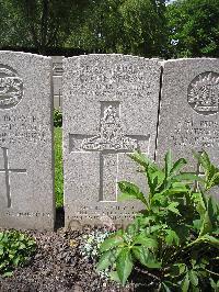 Lijssenthoek Military Cemetery - Cheeseman, E