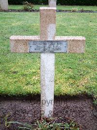 Lijssenthoek Military Cemetery - Chevaleyre, Jean