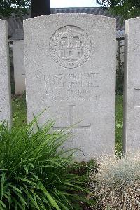 Lijssenthoek Military Cemetery - Churchill, T