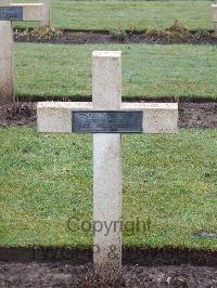 Lijssenthoek Military Cemetery - Combaz, Pierre