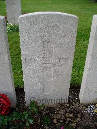 Lijssenthoek Military Cemetery - Crick, Andrew