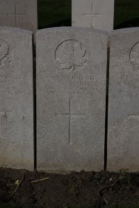 Lijssenthoek Military Cemetery - Dahl, H A