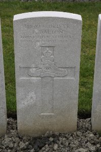 Lijssenthoek Military Cemetery - Dalton, P