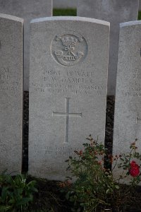 Lijssenthoek Military Cemetery - Dampier, Fred William